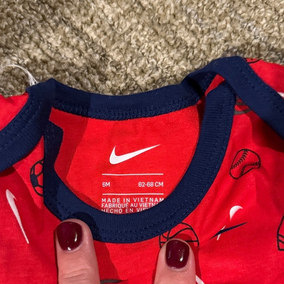 NWT Nike Red and Gray Baby Sports Set - Picture 2 of 2